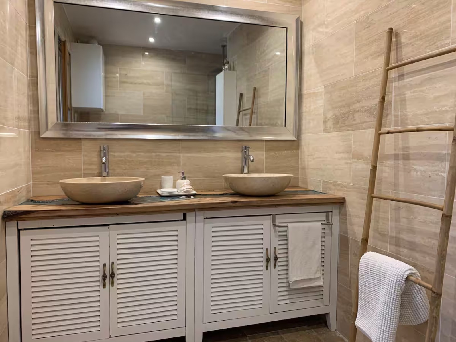 Ground floor bathroom double vanity