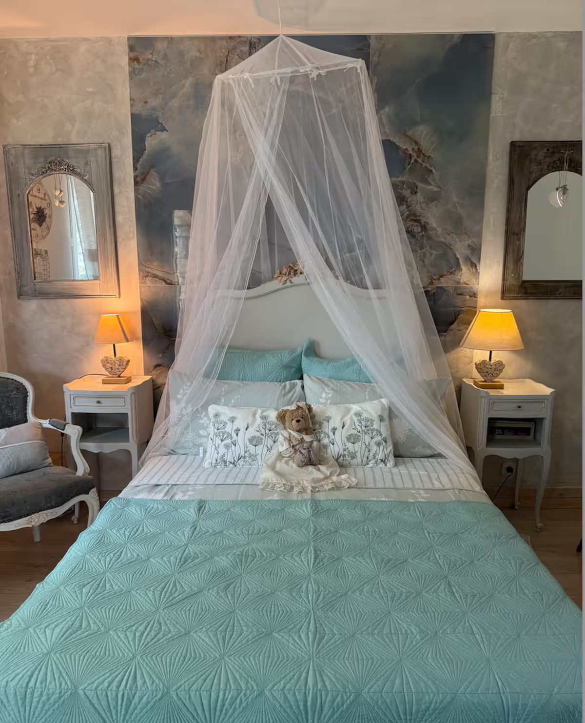 Le Provence ground-floor bedroom