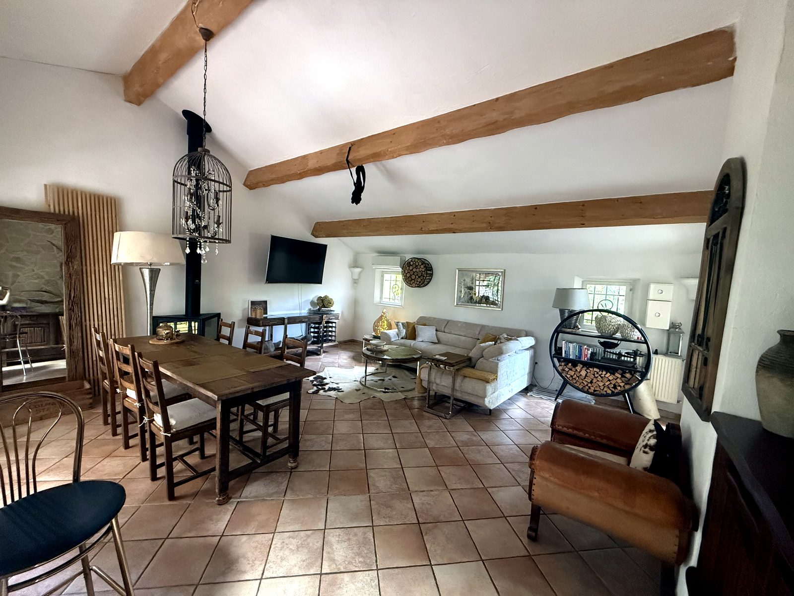 Living room at Villa Augflor, French Riviera