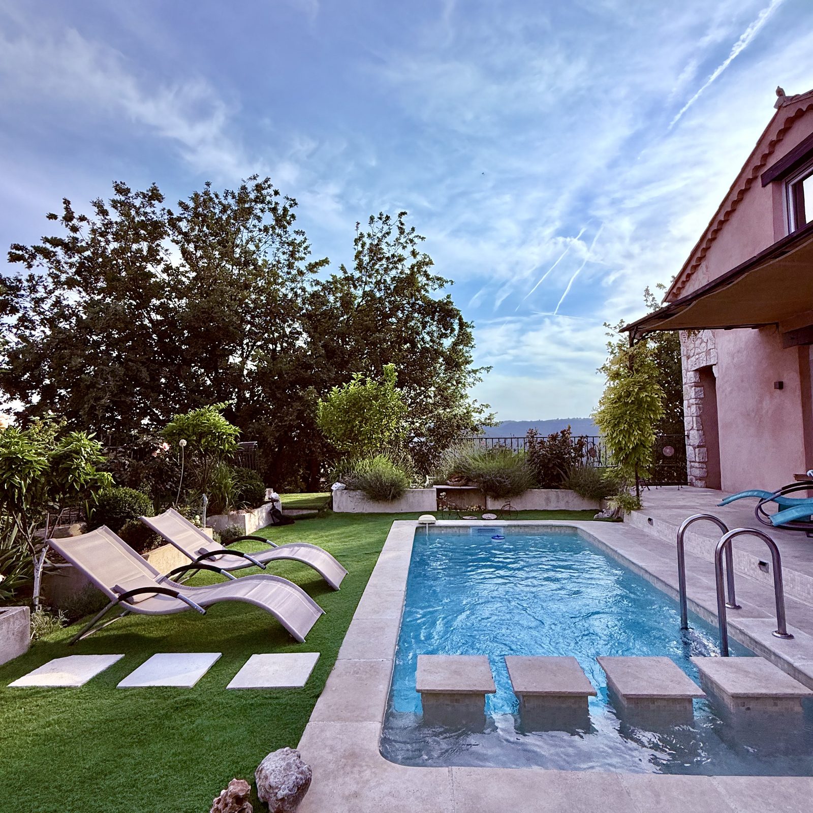 Evening at Villa Augflor pool terrace