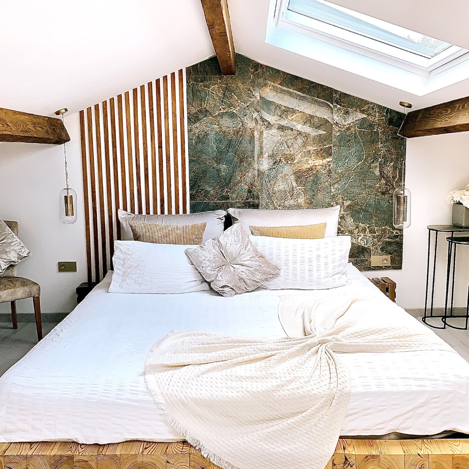 Barcelona master bedroom upstairs